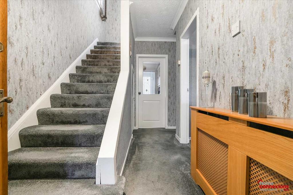 Entrance Hallway (2)