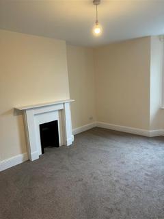 3 bedroom flat to rent, Bridge House, The Avenue, Bourton-on-the-Water