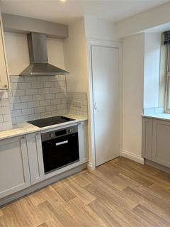 3 bedroom flat to rent, Bridge House, The Avenue, Bourton-on-the-Water