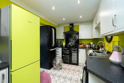 3 bedroom semi-detached house for sale, Manor Gardens, Boston, PE21