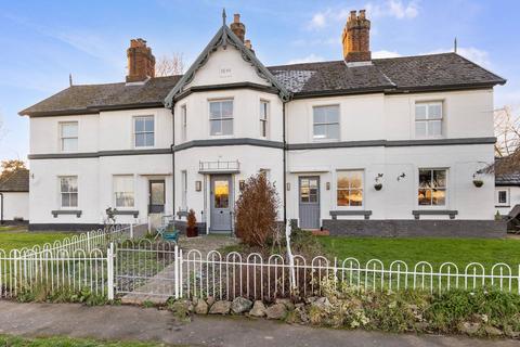 2 bedroom terraced house for sale, 2 Lock Cottage, Diglis Dock Road, Diglis, Worcester. WR5 3BS