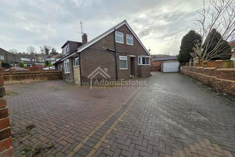 3 bedroom semi-detached bungalow for sale, Slaithwaite Road, Dewsbury