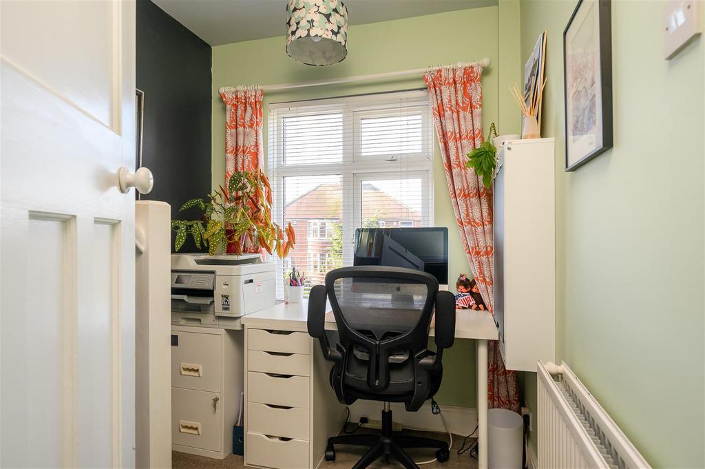 Landing/study area