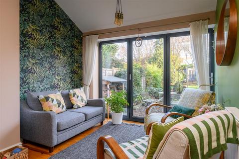3 bedroom semi-detached house for sale, Tranby Avenue, York, YO10 3NB