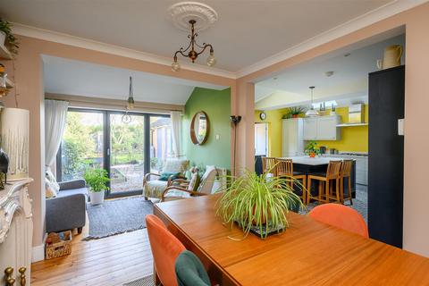 3 bedroom semi-detached house for sale, Tranby Avenue, York, YO10 3NB