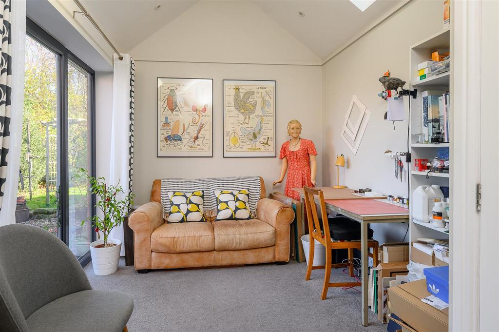 Garden room/bedroom