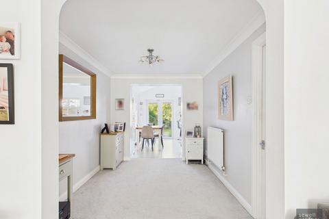 3 bedroom detached house for sale, Byewaters, Watford, WD18 8WJ