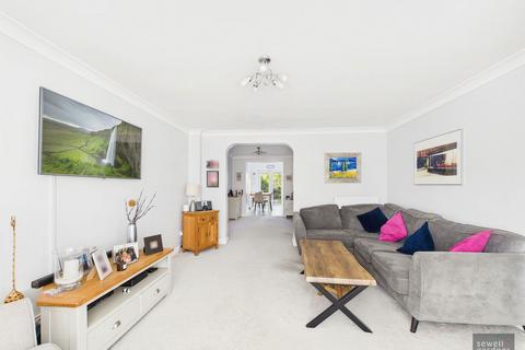 3 bedroom detached house for sale, Byewaters, Watford, WD18 8WJ