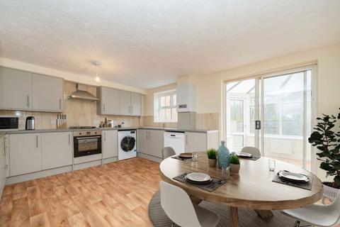 4 bedroom house to rent, Elderfield Place, London SW17