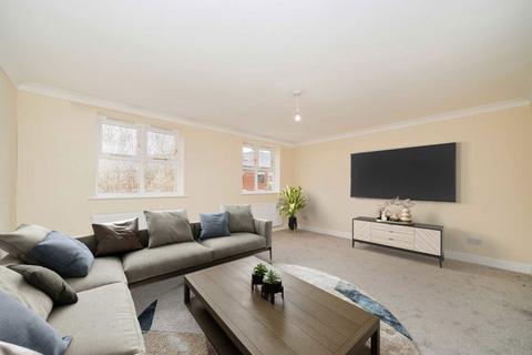 4 bedroom house to rent, Elderfield Place, London SW17