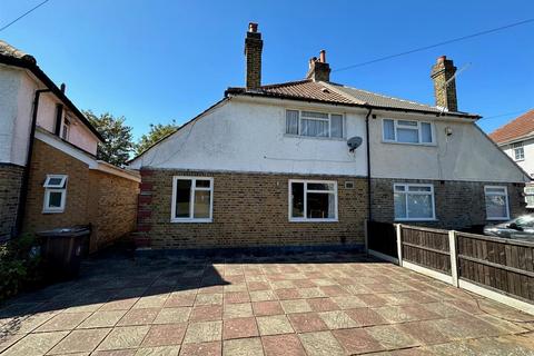 5 bedroom semi-detached house to rent, Orchard Waye, Uxbridge,