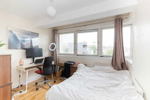 3 bedroom flat to rent, Sidney Street, London E1