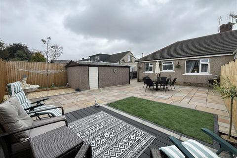 2 bedroom semi-detached bungalow for sale, Mostyn Grove, Bradford BD6