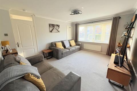 4 bedroom semi-detached house for sale, Ditton Close, Fareham PO14