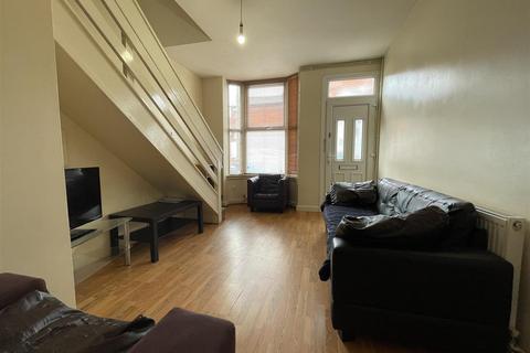 3 bedroom terraced house for sale, Wilberforce Road, Leicester
