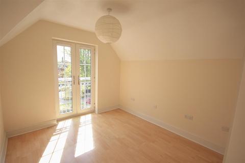 1 bedroom apartment to rent, Bramshott Place, Hampshire GU51
