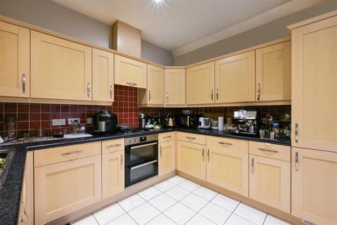 2 bedroom apartment to rent, Newlands, 55 The Avenue, Tadworth, Surrey