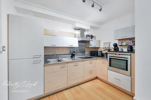 1 bedroom flat for sale, Kilby Court, Southern Way, London SE10