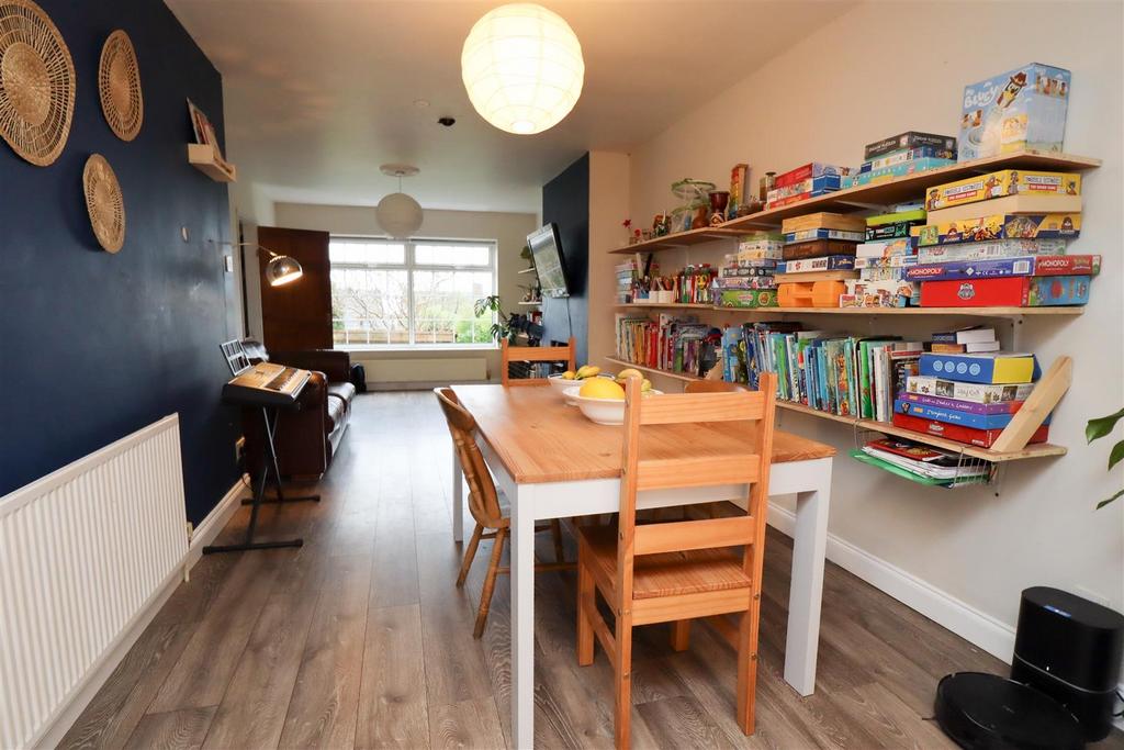 Living/Dining Room