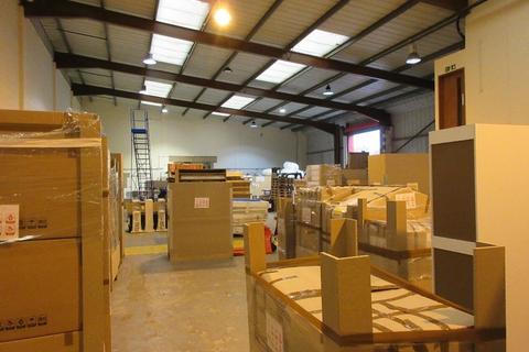 Warehouse to rent, Units 23,24 & 25 Lawson Hunt Industrial Park Horsham RH12 3JR