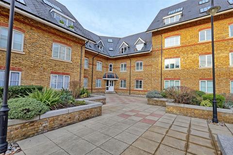 2 bedroom apartment for sale, Station Road, Ware SG12