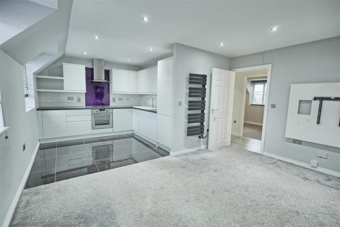 2 bedroom apartment for sale, Station Road, Ware SG12