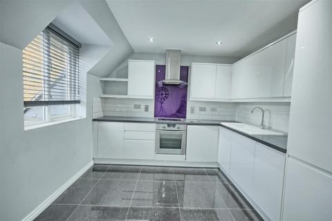 2 bedroom apartment for sale, Station Road, Ware SG12