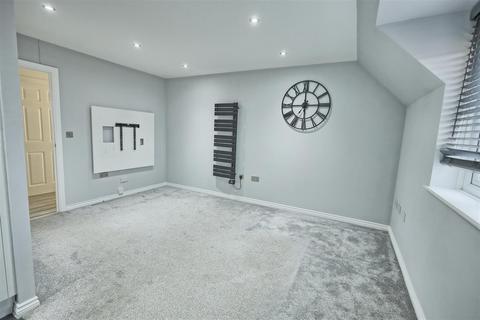2 bedroom apartment for sale, Station Road, Ware SG12