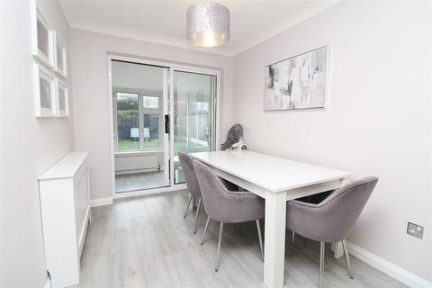 3 bedroom detached house for sale, Holmans, Boreham, Chelmsford