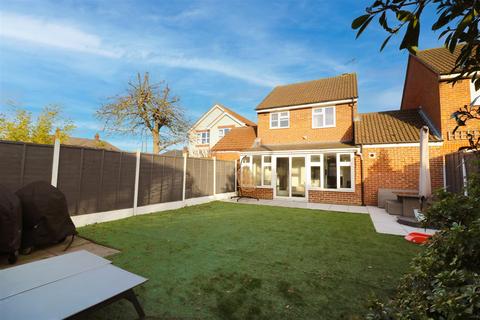 3 bedroom detached house for sale, Holmans, Boreham, Chelmsford