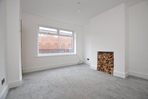 2 bedroom semi-detached house to rent, Carr Street, Hindley