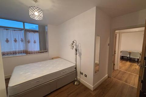 2 bedroom flat to rent, Gerry Raffles Square | Stratford | London E15