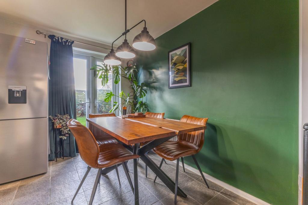 Dining kitchen