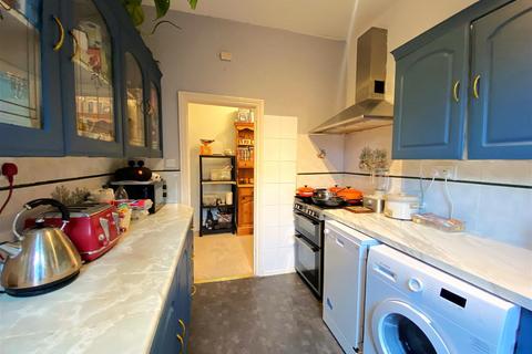3 bedroom flat for sale, Dorset Road, Bexhill-on-Sea