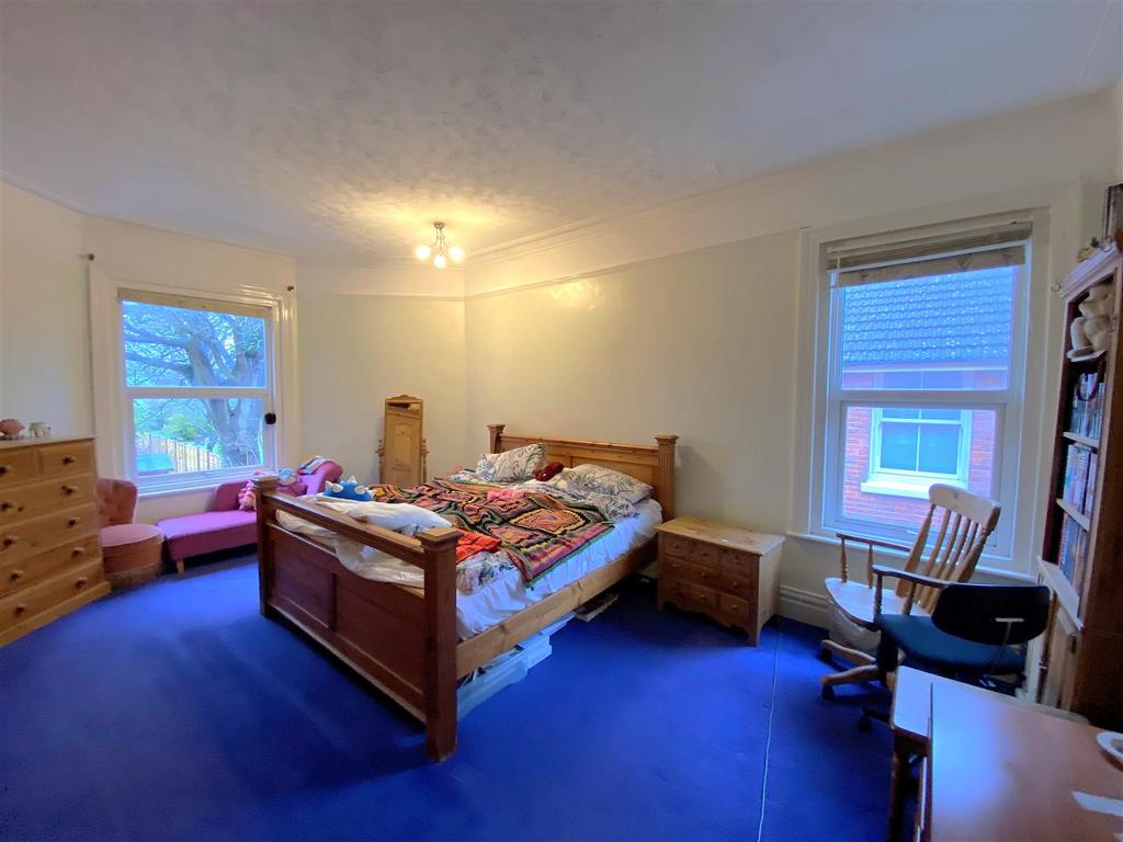 143 A Dorset Rd - Bed4.jpg