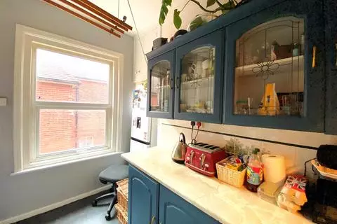 3 bedroom flat for sale - View 5