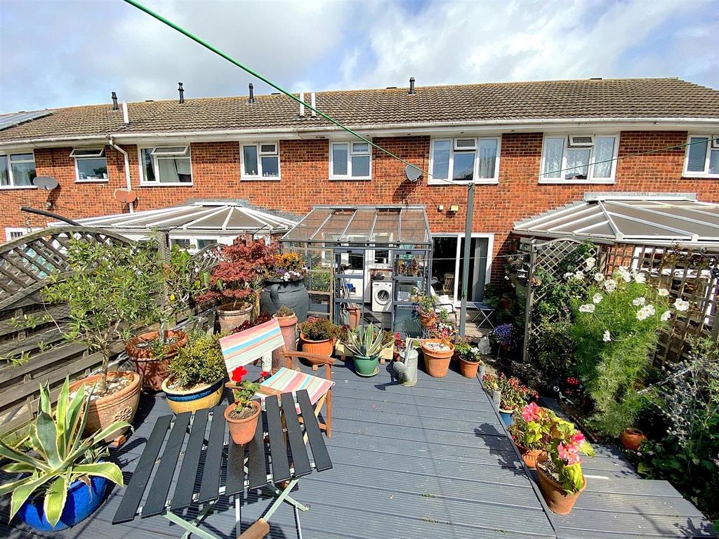 5 Lullington Close - Rear.jpg