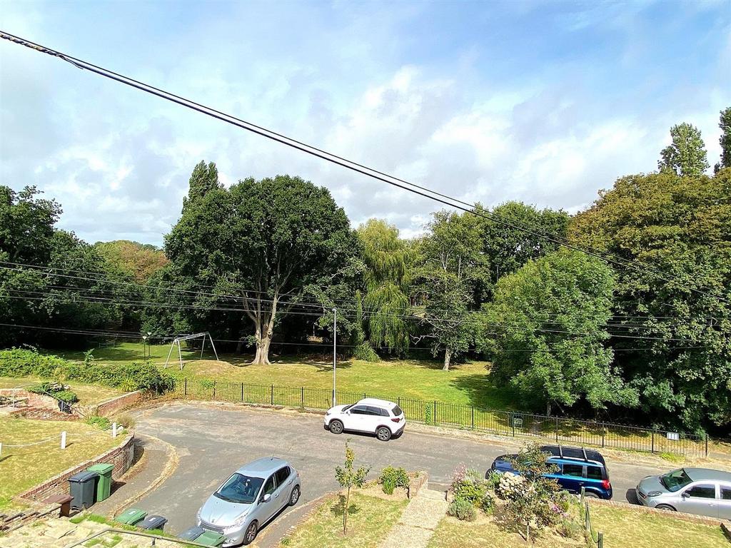 5 Lullington Close - View.jpg