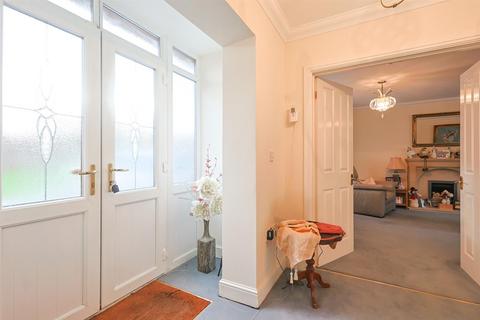 4 bedroom detached house for sale, Wood Avenue, Hockley SS5