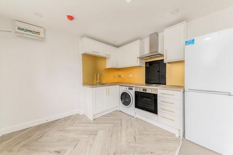 1 bedroom flat to rent, Coombe Lane, London SW20