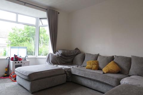 3 bedroom semi-detached house to rent, Thorpe Street, Burntwood WS7