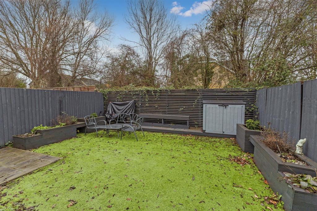 46 Gervaise Close-3.jpg
