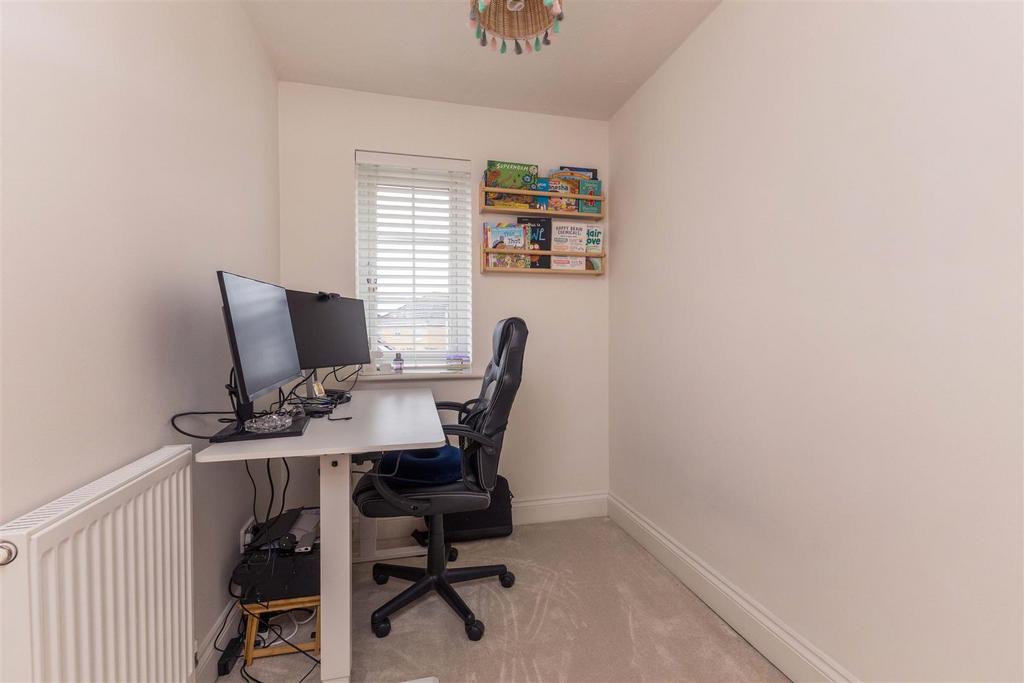 46 Gervaise Close-13.jpg