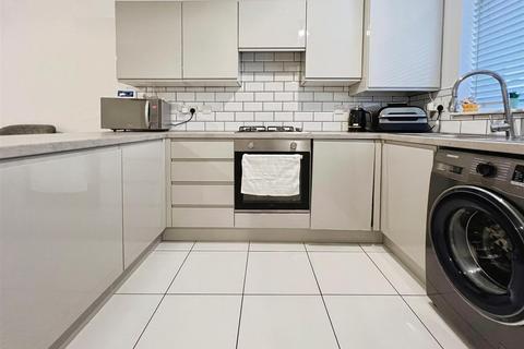 undefined, Blackthorne Close, Bradford BD2