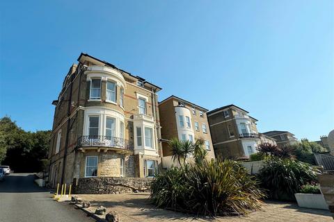 West Hill Road, Ryde, PO33 1LN