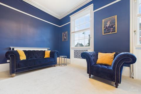 4 bedroom semi-detached house for sale, Queen Street, North Lincolnshire DN18