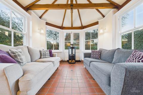 4 bedroom semi-detached house for sale, Queen Street, North Lincolnshire DN18