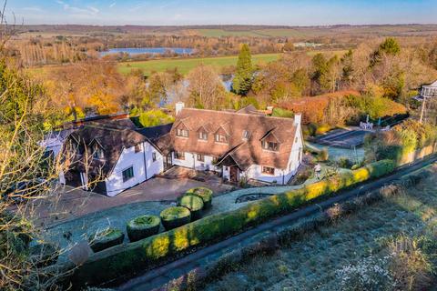 5 bedroom detached house for sale, Stonehouse Lane, Cookham Dean, SL6