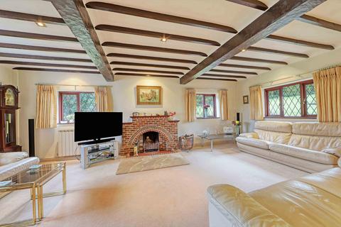 5 bedroom detached house for sale, Stonehouse Lane, Cookham Dean, SL6