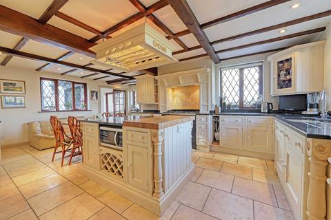 5 bedroom house for sale, Stonehouse Lane, Cookham, SL6